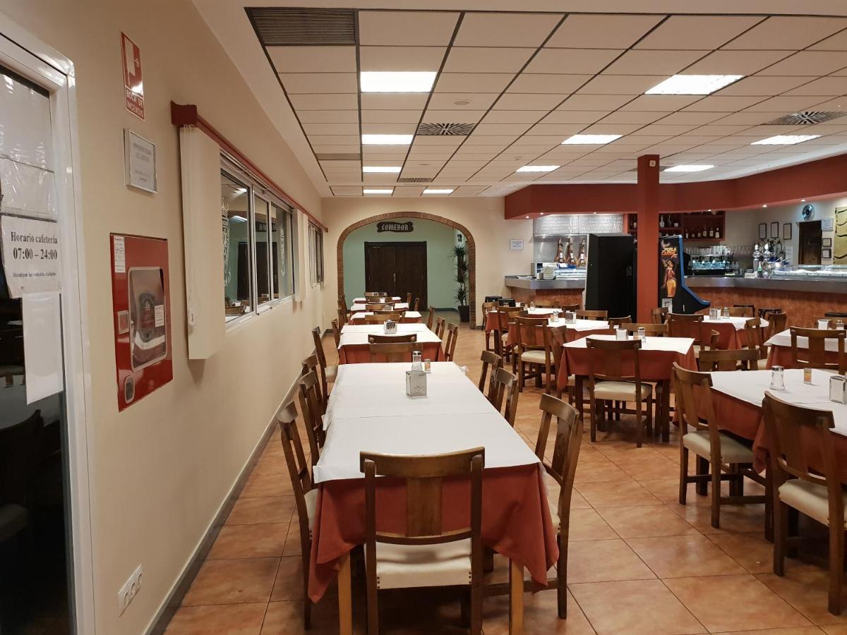 诺特酒店 Villanueva de Gállego 外观 照片